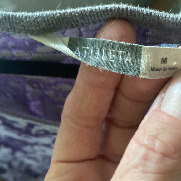 Athleta purple vintage top size medium. - Picture 3 of 3